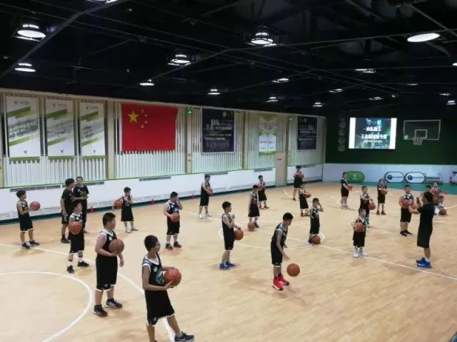 业余篮球爱好者如何提高比赛心态_0